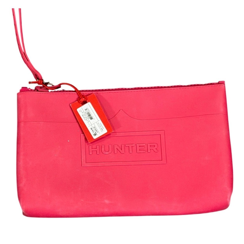 NWT Hunter x Target Hot Pink Rubber Large Pouch Wristlet Clutch